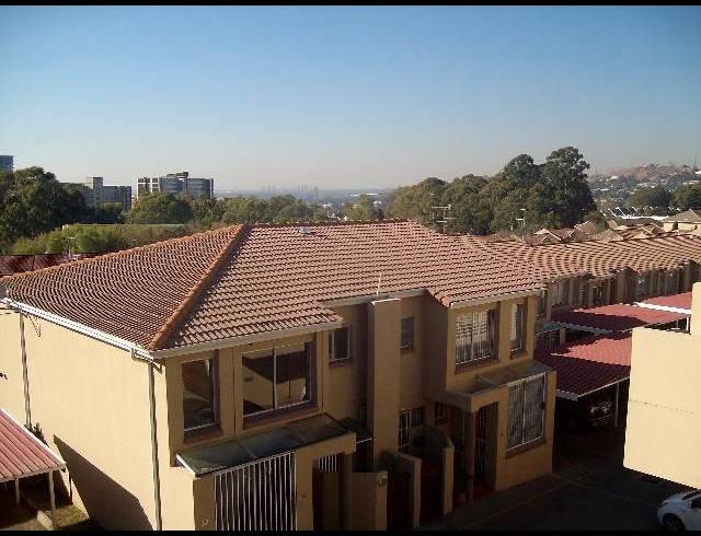 0 BEDROOM PROPERTY TO RENT IN BEDFORD GARDENS